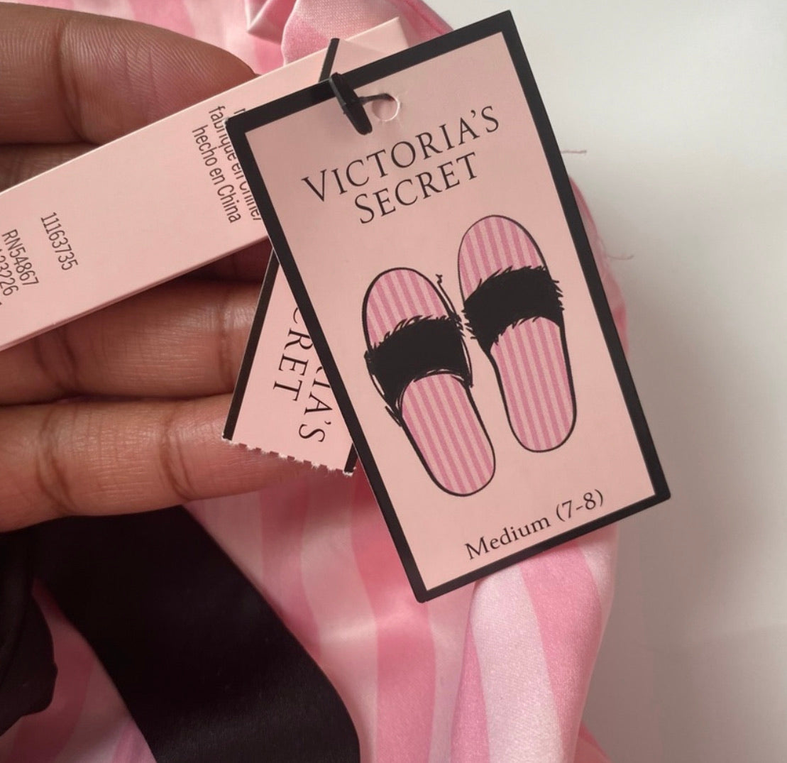Pink slippers size 7/8 with bag